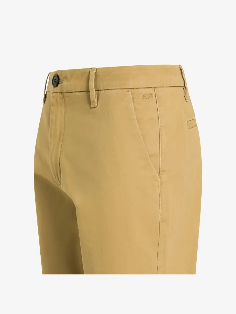 pantalone beige uomo in cotone chino micro logo sul lato miniatura 2