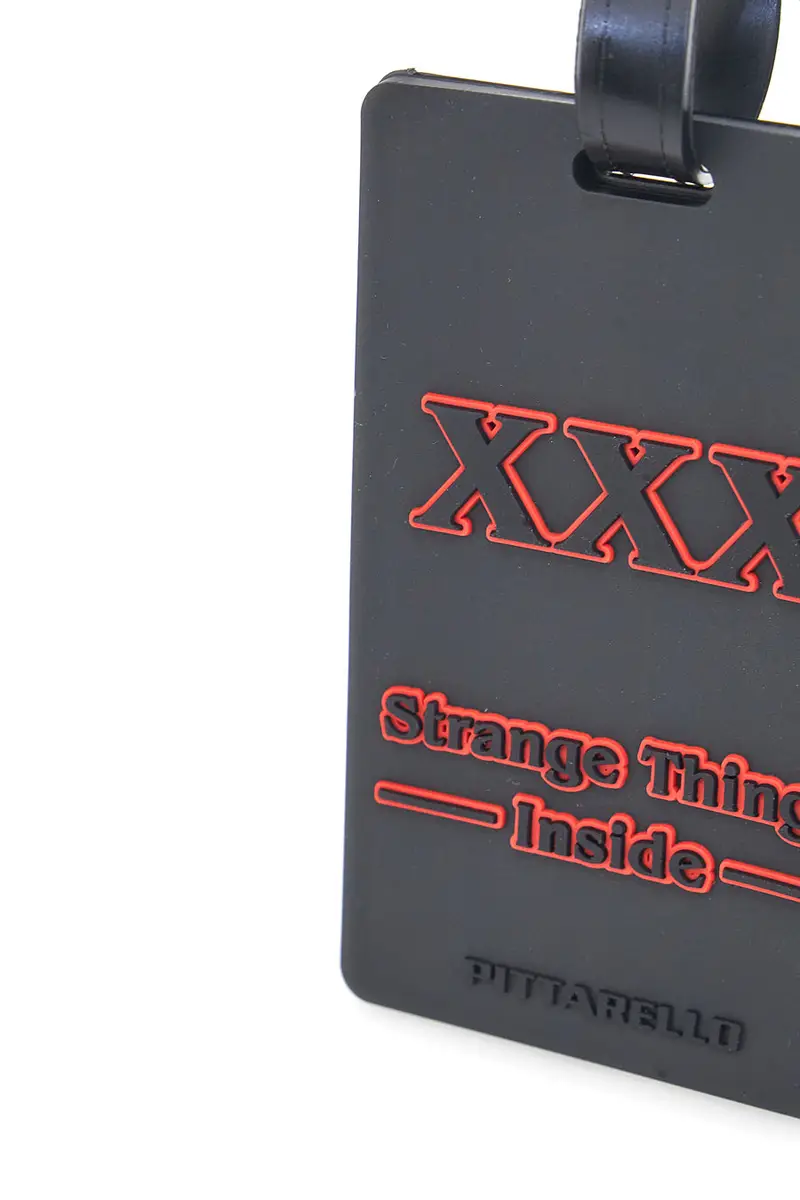 Tag per Valigia Nero e Rosso "Strange Things Inside" NAMETAG 4 miniatura 3