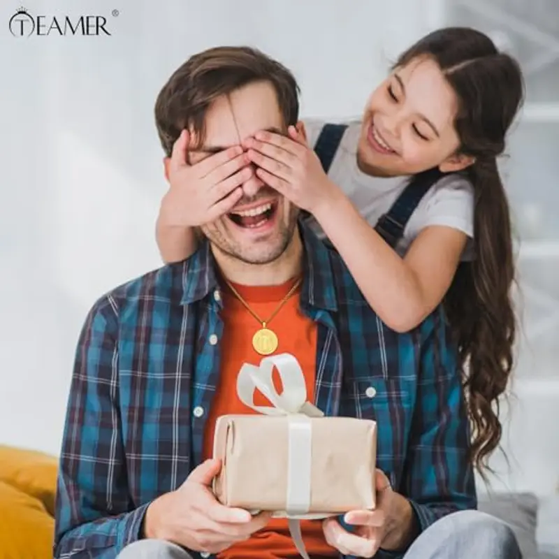 TEAMER Collana di San Benedetto in acciaio inossidabile Ciondolo di San Benedetto Croce di Gesù Amuleto religioso di forza Pace Preghiera Gioielli per uomini donne (Collana San Benedetto - Oro) miniatura 2