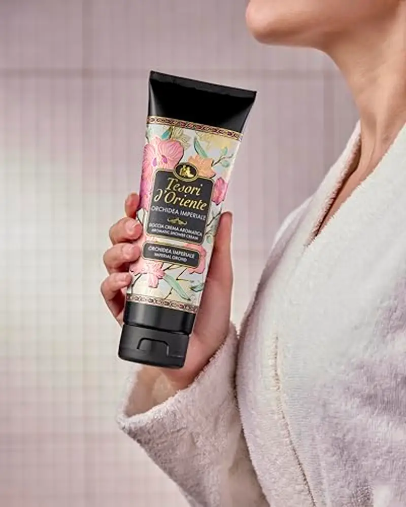 Tesori d'Oriente - Doccia Crema Fiore del Dragone e Pitaya, dalle Note di Fiori Bianchi, Deterge Delicatamente la Pelle Donando un Profondo Benessere, 250ml miniatura 2