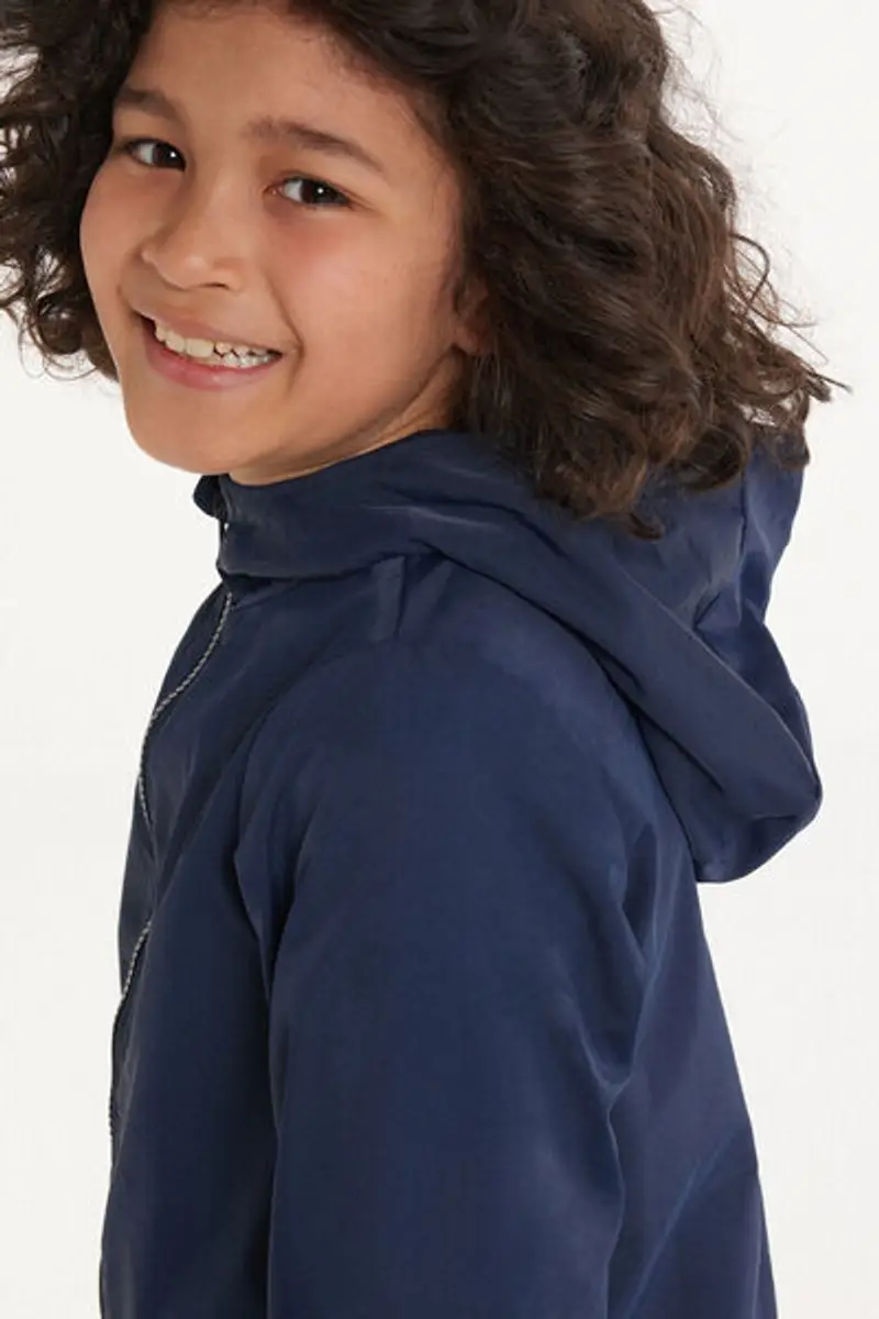 Tezenis Giacca con Zip e Cappuccio in Tessuto Tecnico Bimbi Unisex Unisex Blu Taglia 10-11 miniatura 3