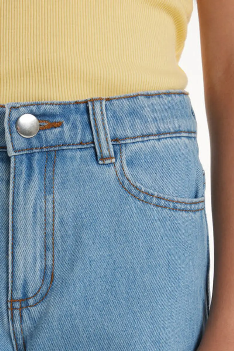 Tezenis Short in Denim Sfrangiati Bambina Azzurro Taglia 10-11 miniatura 3