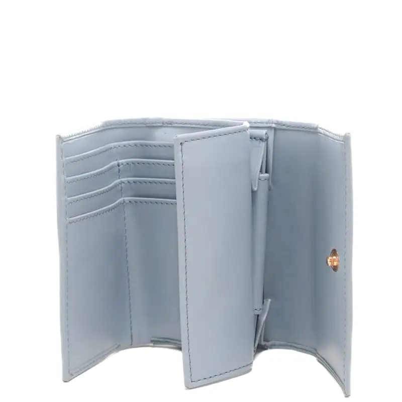 portafoglio a libro da donna in vera pelle con logo lettering stampato a fuoco sul davanti miniatura 3