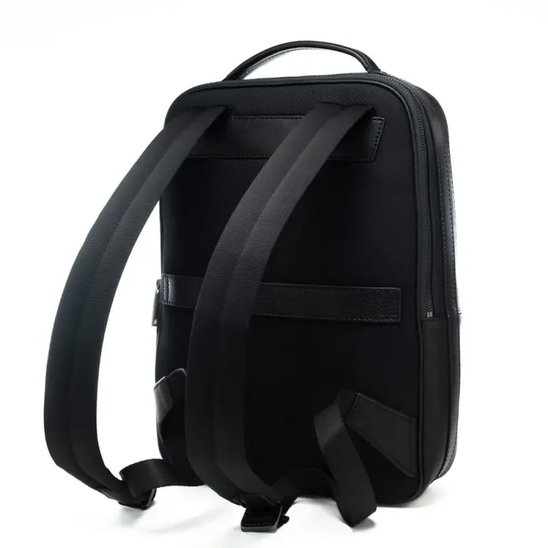 zaino da uomo in vera pelle martellata con doppia tasca frontale nero miniatura 3