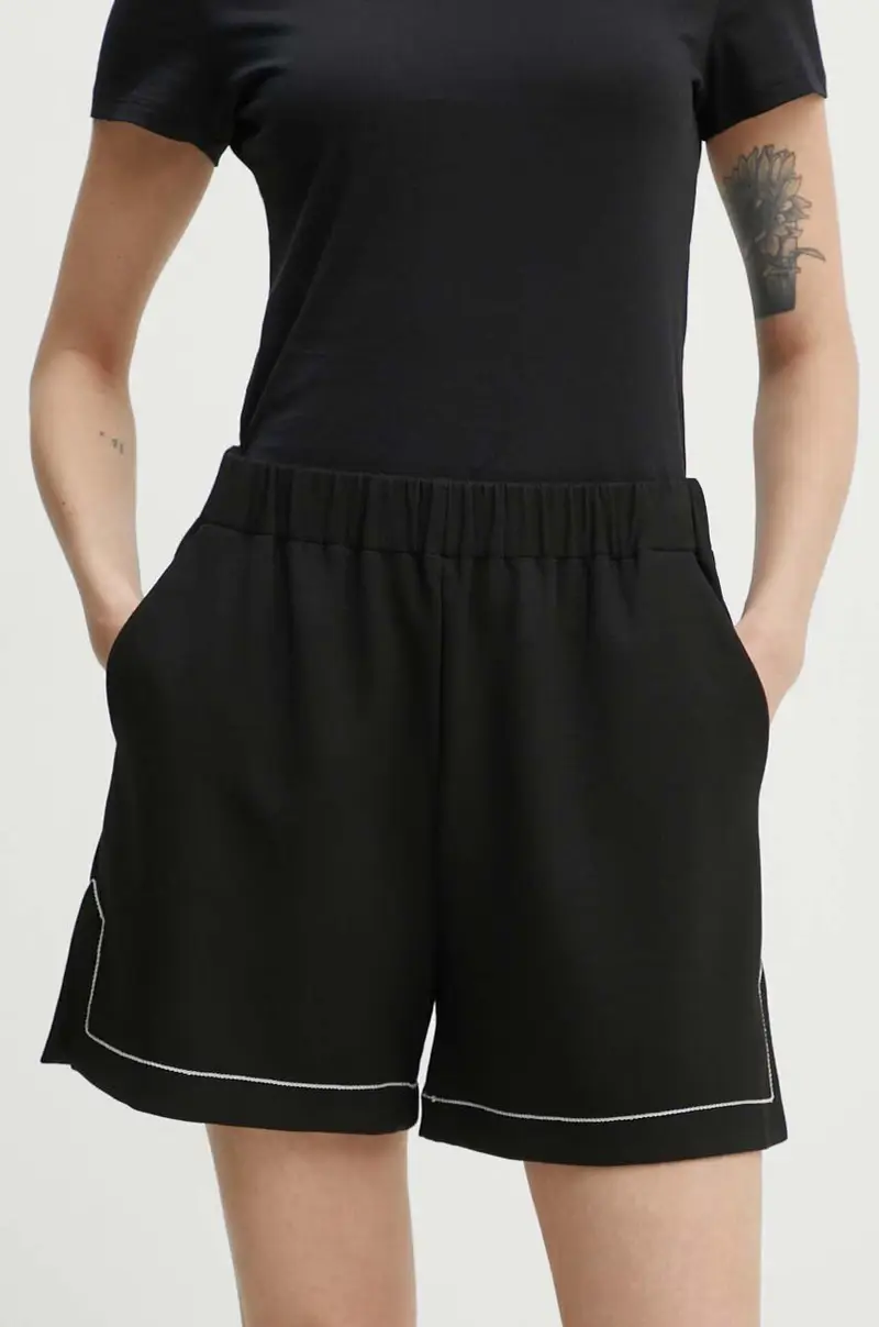 pantaloncini donna colore nero O0626202