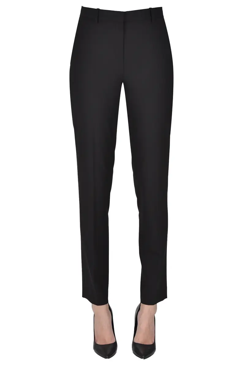 Pantaloni a sigaretta