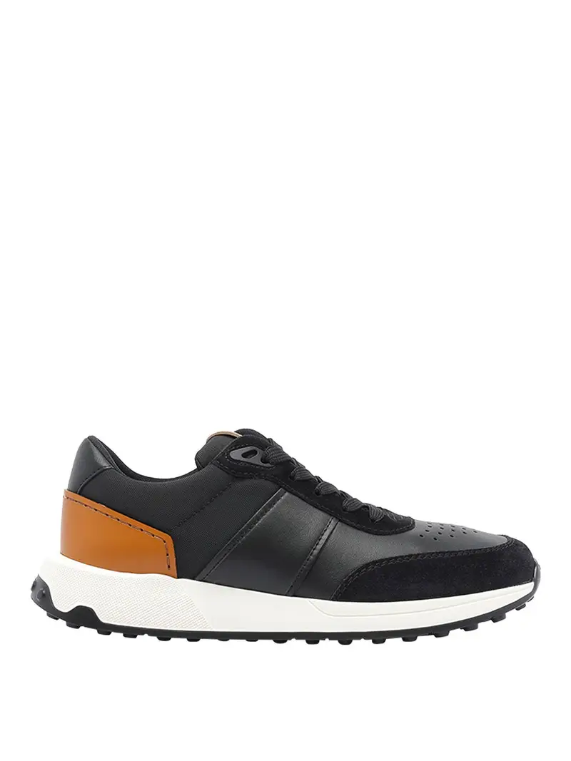 Sneaker in pelle nera Nero