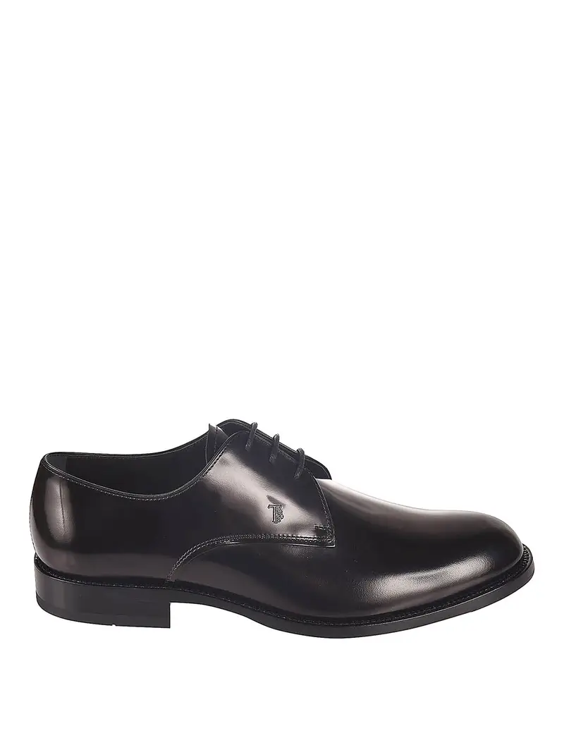 Stringata in pelle Nero