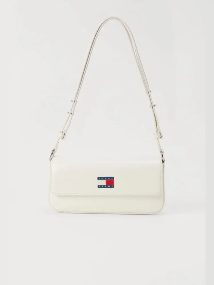 borsa a tracolla color panna con manico regolabile e chiusura magnetica