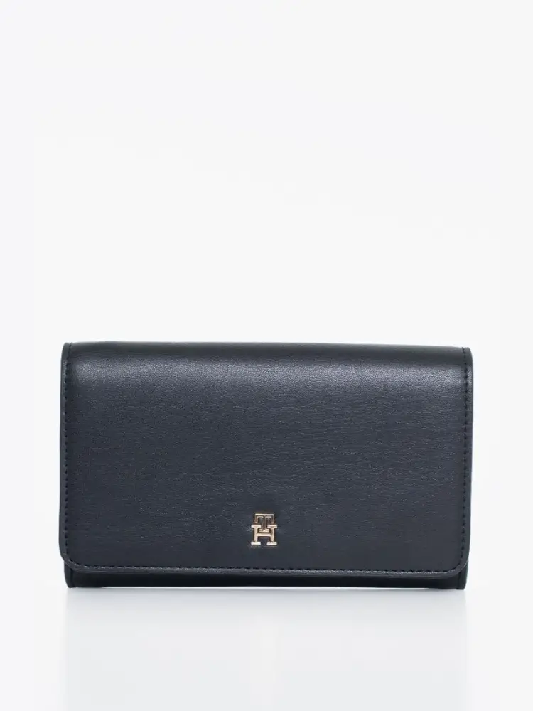 borsa nera donna in ecopelle con tracolla logo in metallo oro