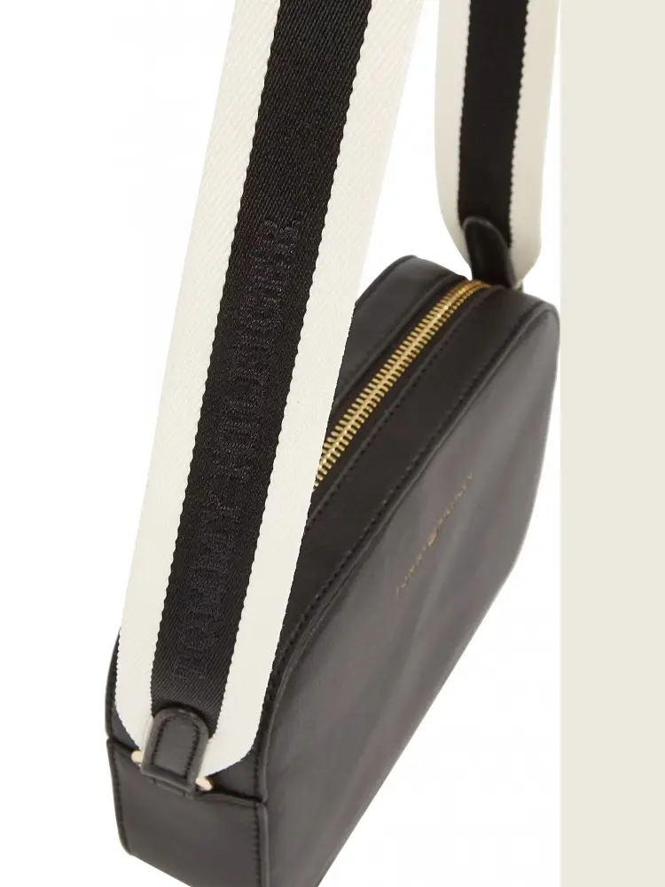 borsa nera donna in ecopelle con tracolla logo sul davanti miniatura 3