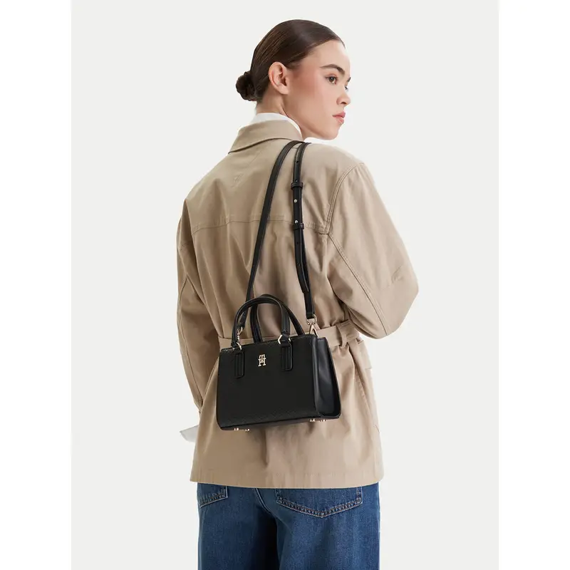 Borsetta Tommy Hilfiger Th Daily Mini Tote Mono AW0AW18416 Nero