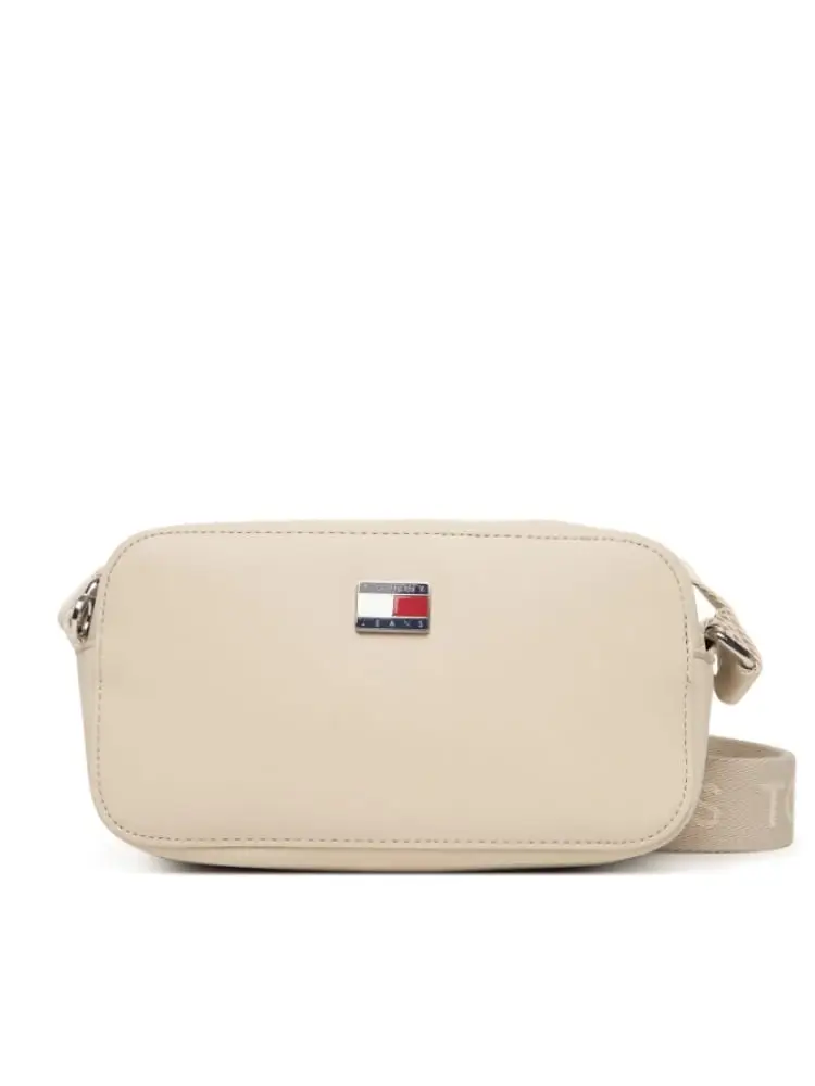 camera bag beige con tracolla e placca logo in metallo