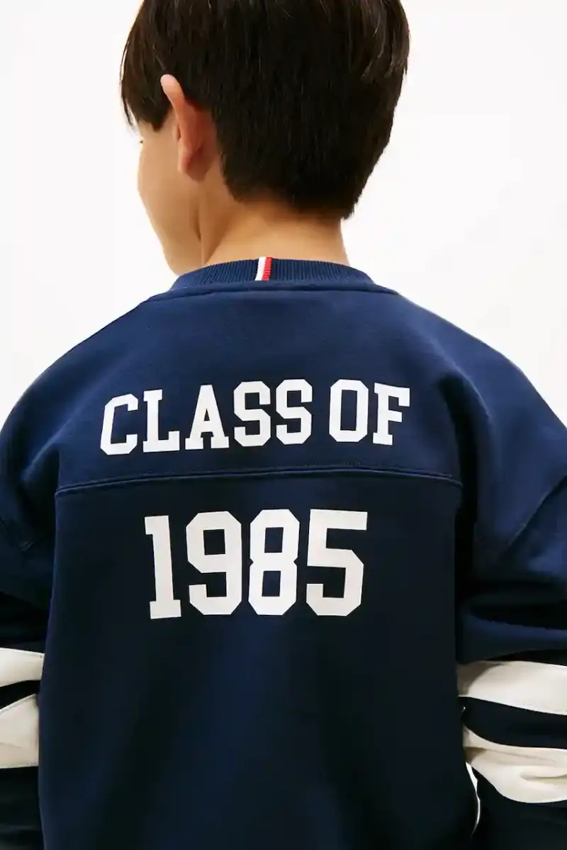 felpa per bambini colore blu navy con applicazione KB0KB09985 miniatura 3