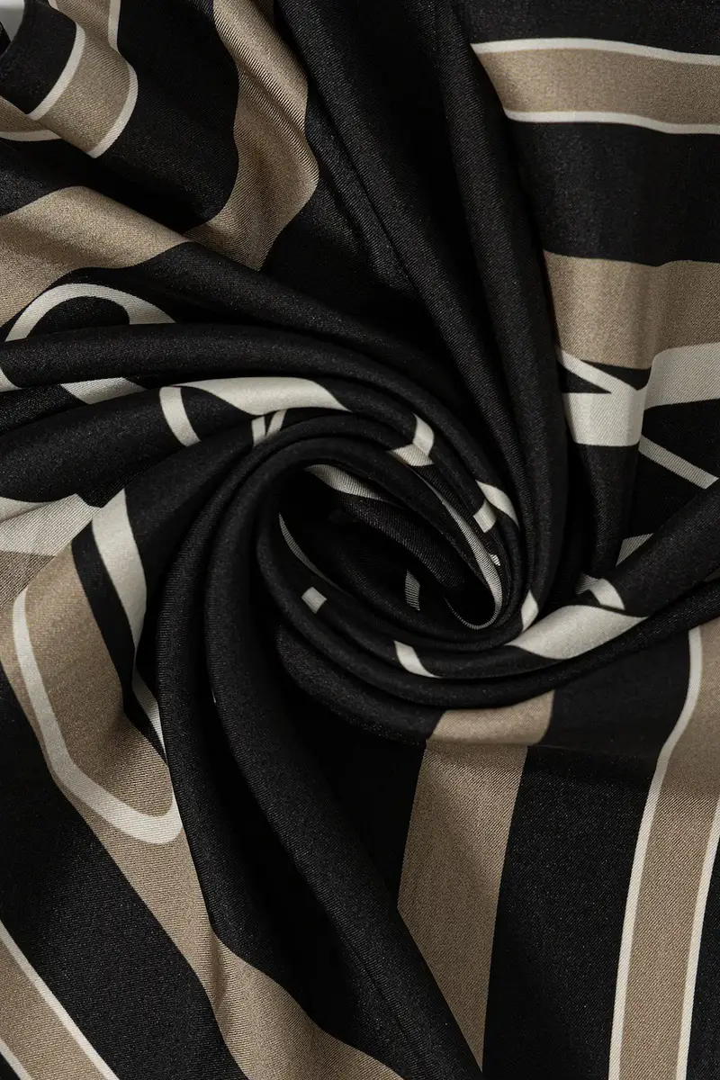 foulard in seta donna colore nero AW0AW17967 miniatura 4