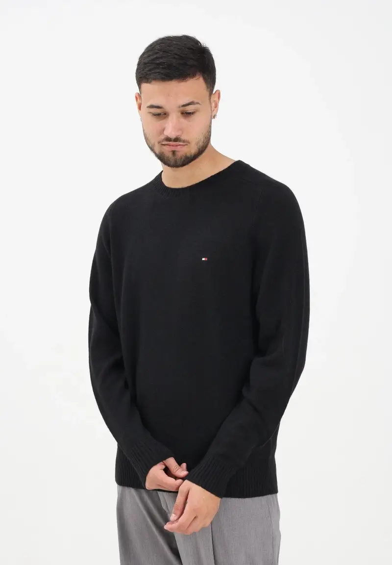 Maglioncino girocollo nero da uomo miniatura 2