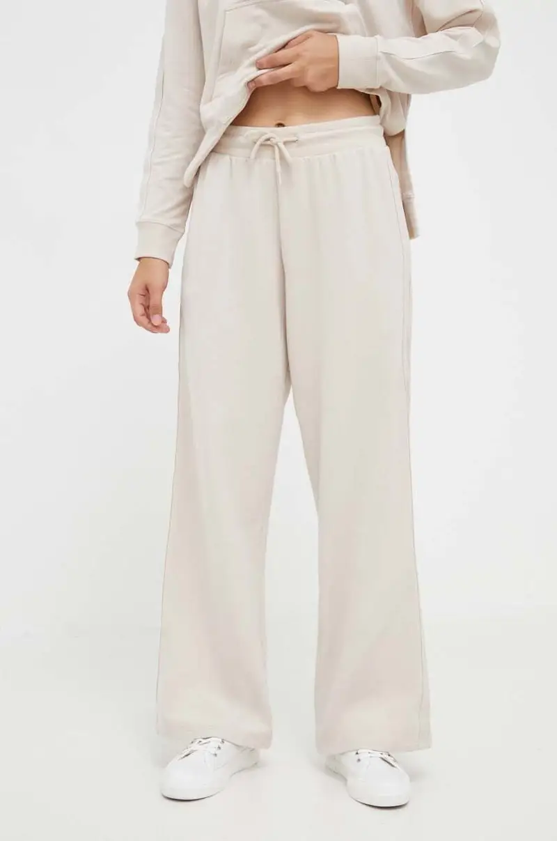 pantaloni lounge colore beige