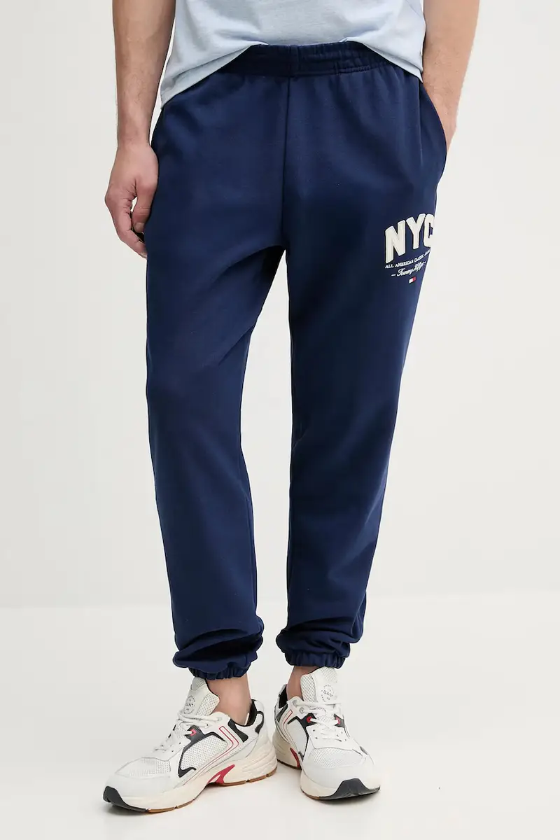 pantaloni tuta uomo colore blu navy con applicazione MW0MW39688