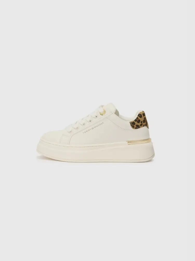 scarpe bianche bambina in ecopelle motivo animalier sul retro