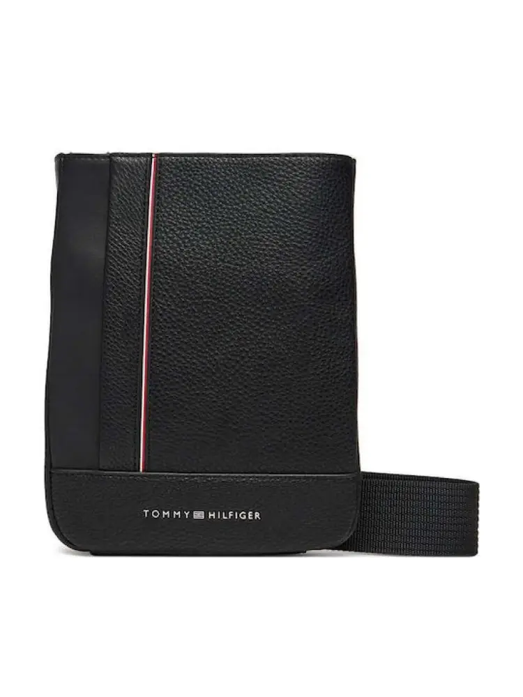 tracolla nera uomo in similpelle martellata logo sul fondo