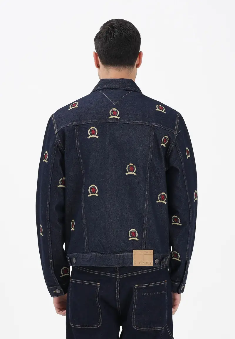 Giubbotto Ryan in denim blu scuro da uomo con ricamo stemmi miniatura 3