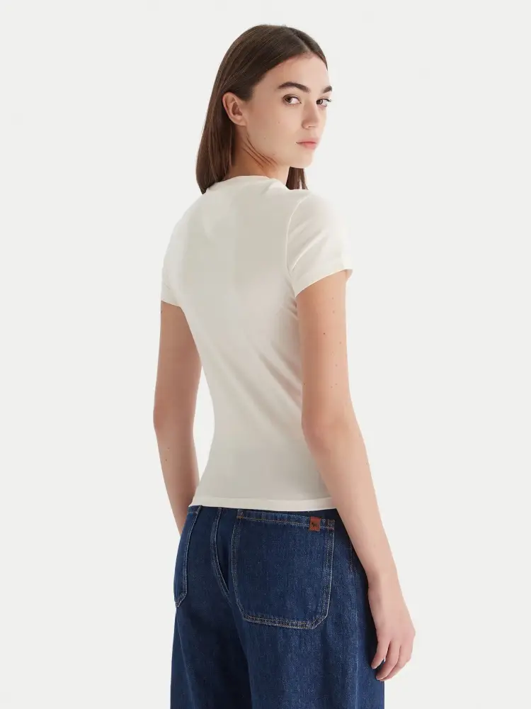 maglia bianca donna logo sul davanti miniatura 2