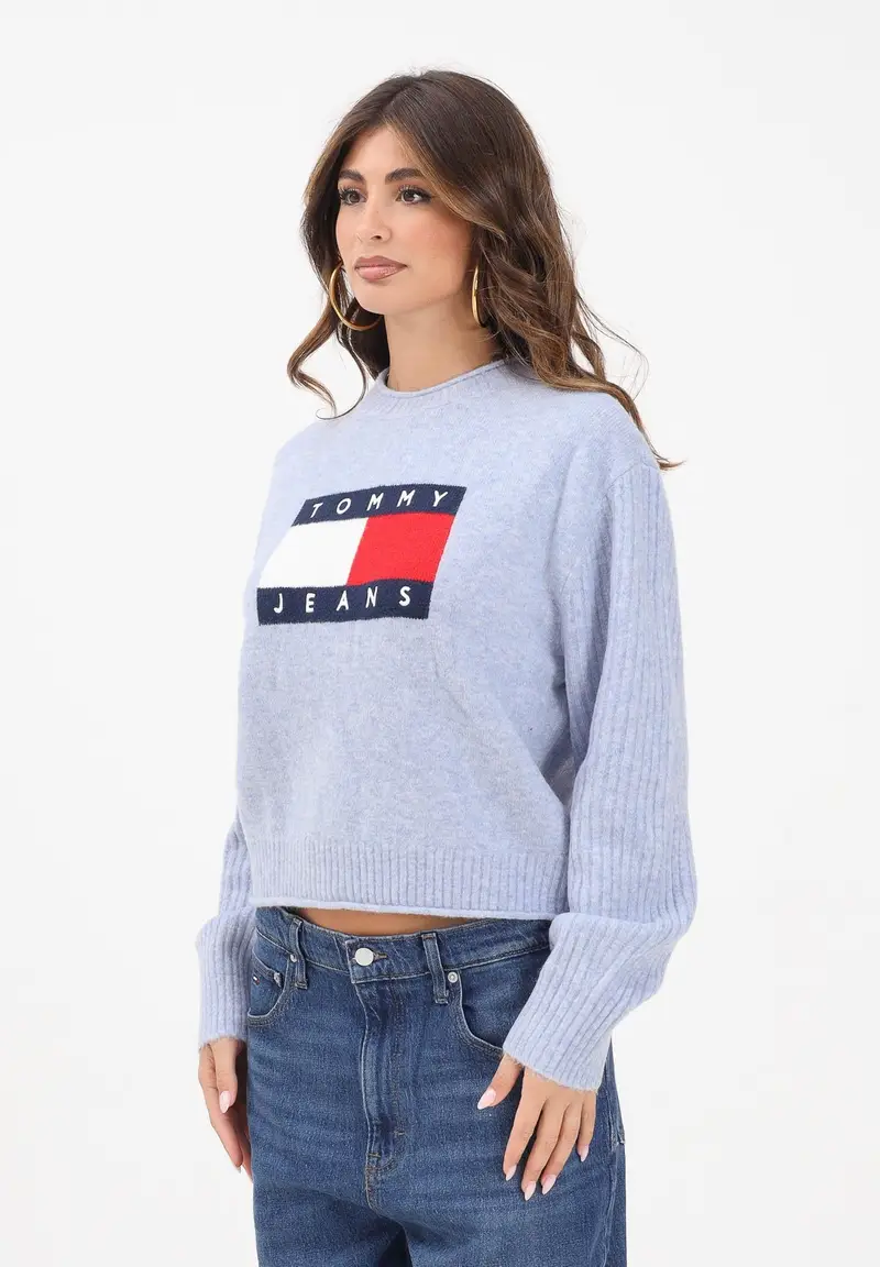 Maglioncino girocollo azzurro da donna con bandiera