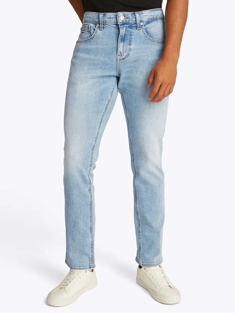 pantalone in denim chiaro uomo slim patch logo sul retro