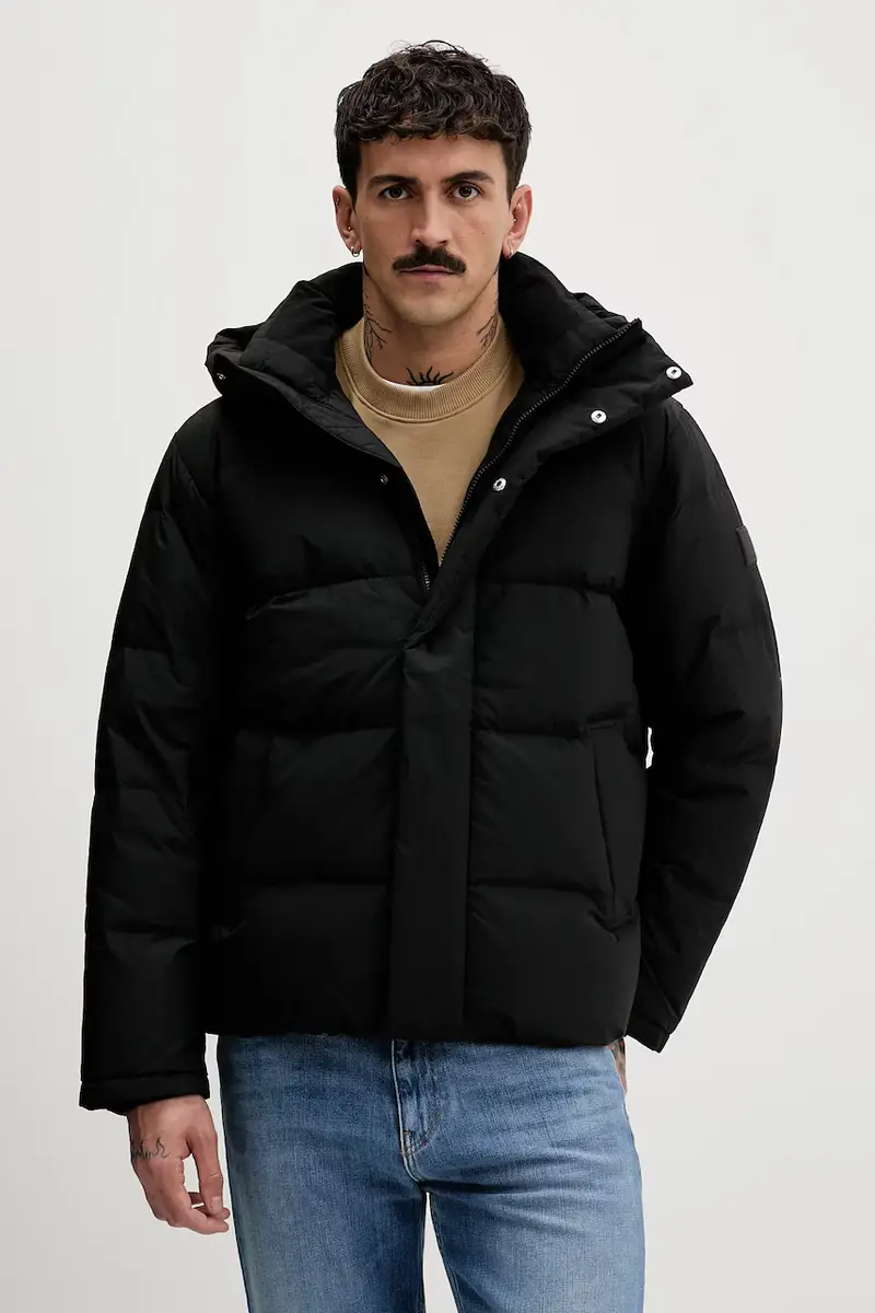 piumino colore nero DM0DM22255