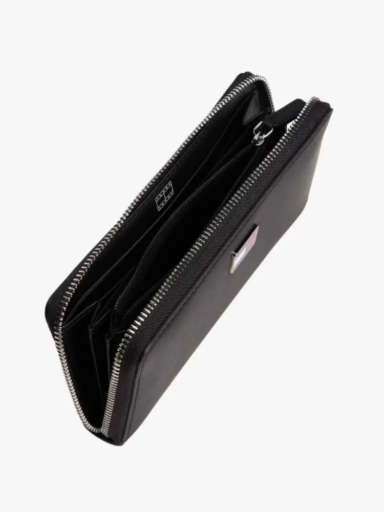 portafoglio nero donna in ecopelle logo in metallo sul davanti miniatura 2