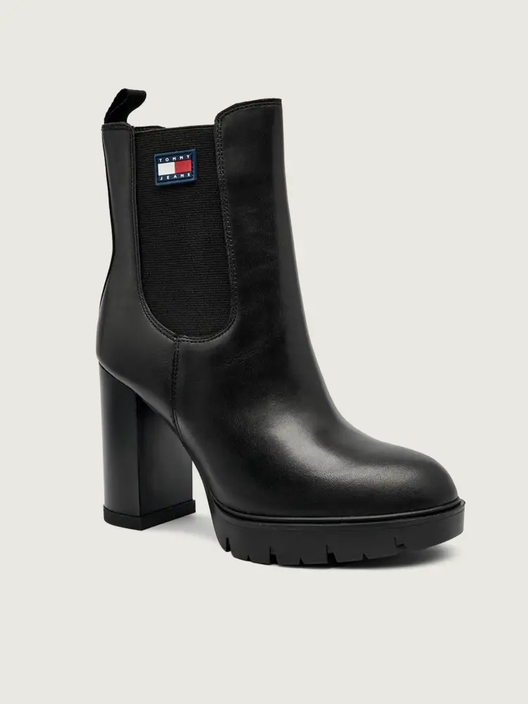 scarpe nere donna stilavi con tacco in pelle logo sul lato