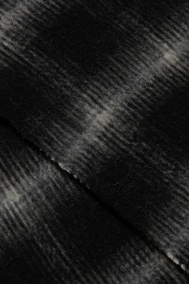 scialle con lana colore nero AW0AW17904 miniatura 3