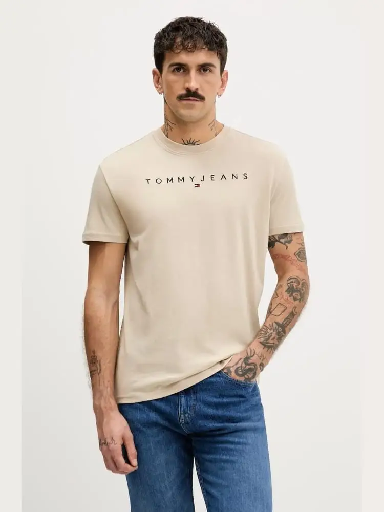 tshirt beige uomo logo sul davanti