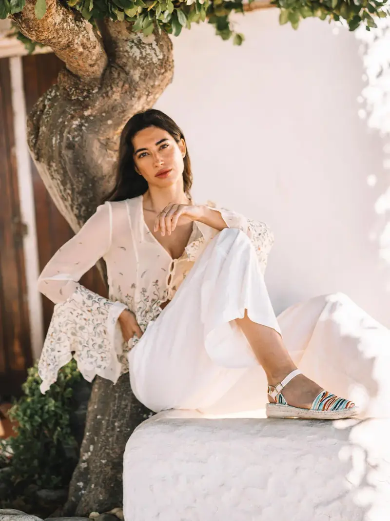 Espadrillas da donna ricamate con cinturino regolabile | GARBET OLA