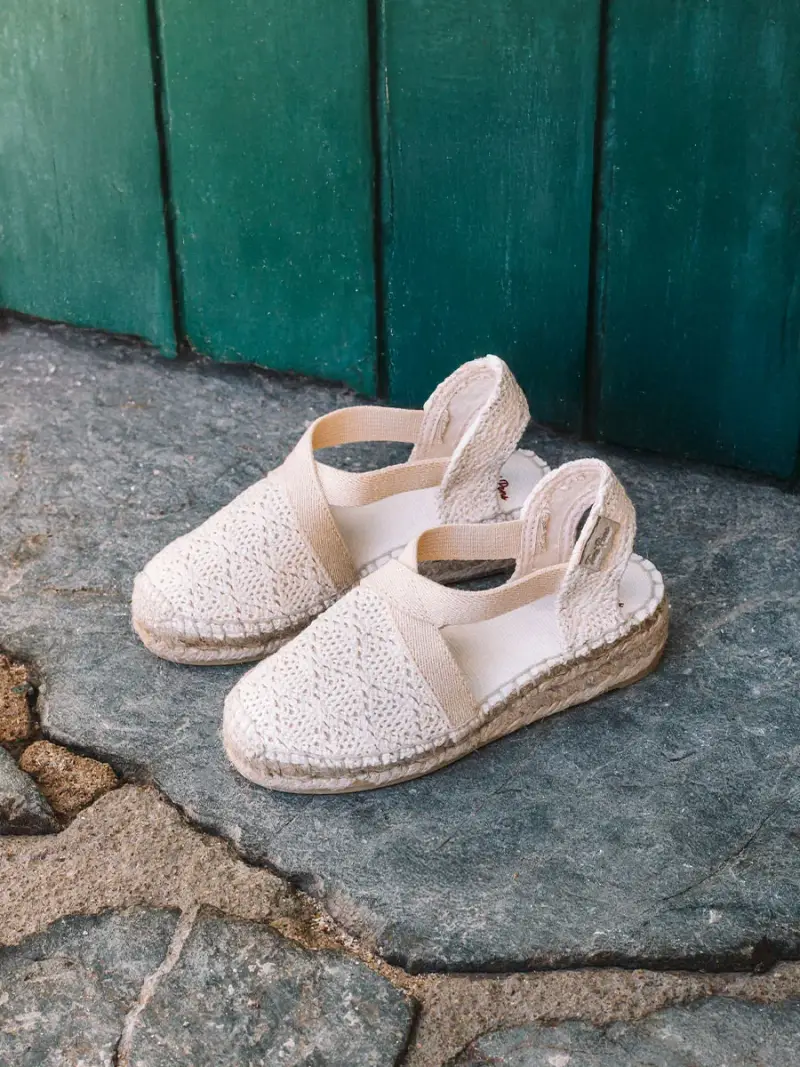 Espadrillas per bambini all uncinetto con zeppa in juta | EDITA-AD CRUDO