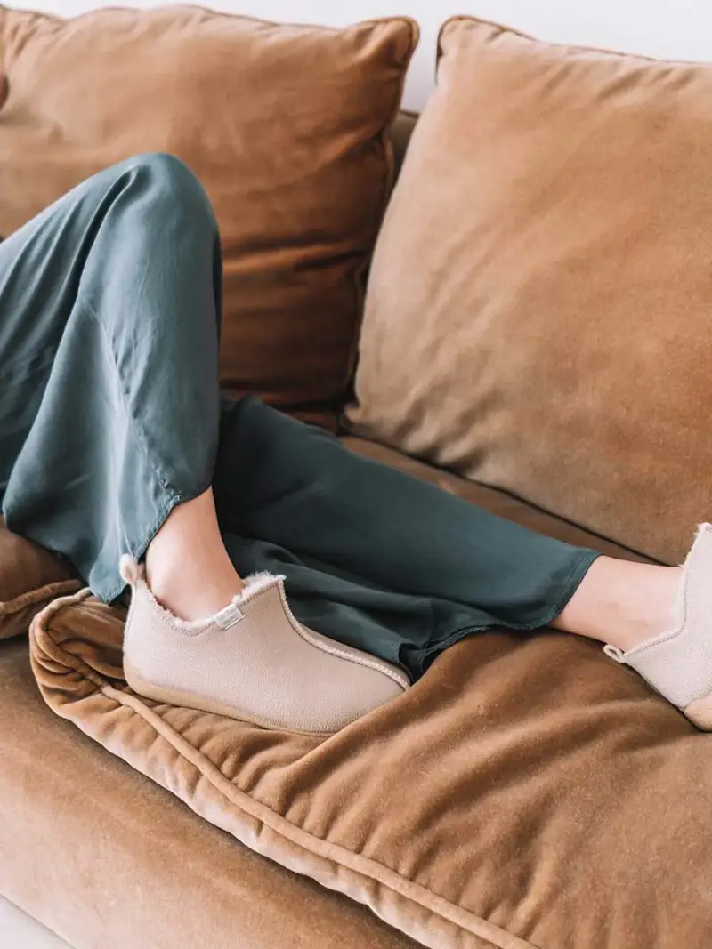 Pantofola alta da donna in pelle PIETRA