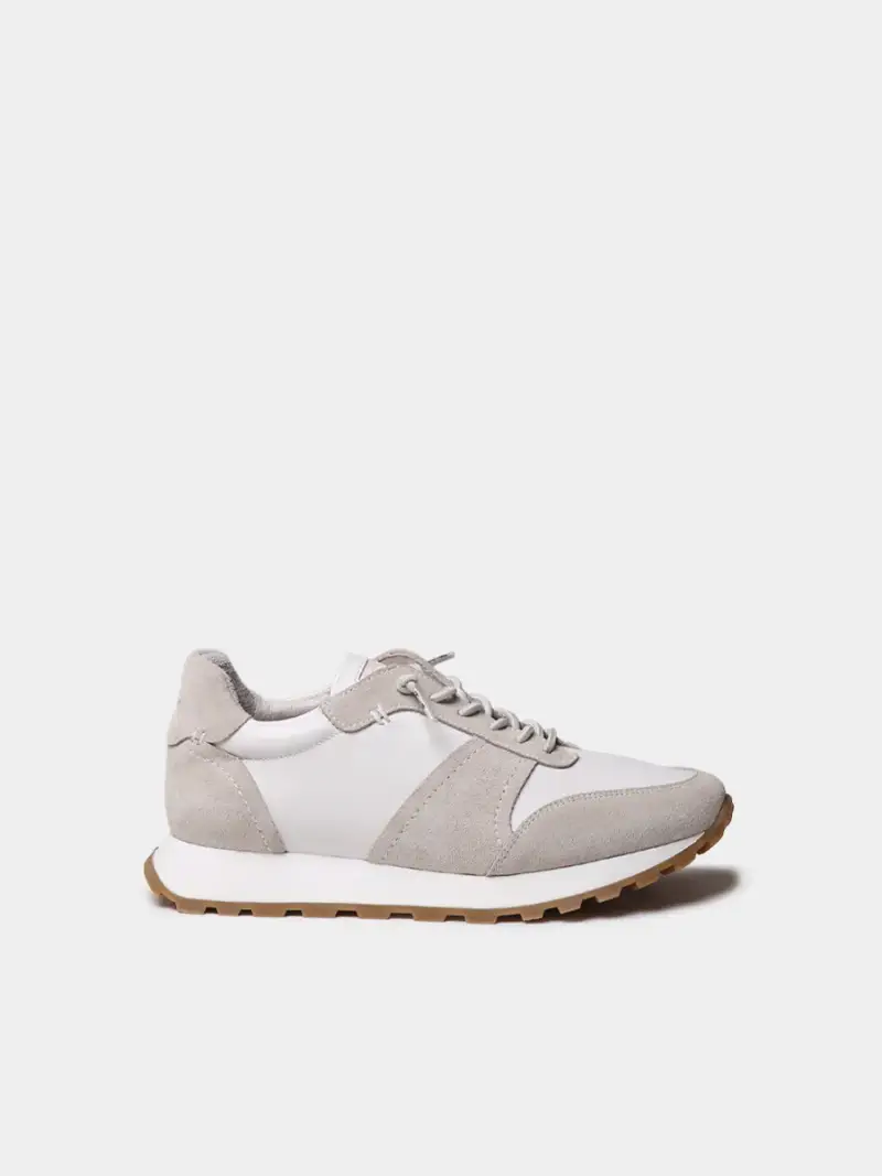 Scarpe sportive da donna in pelle metallizzata e camoscio BIANCO