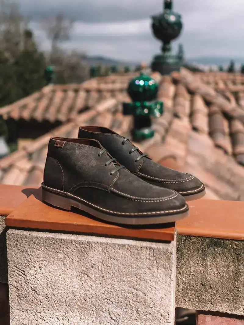 Stivaletti da uomo in pelle scamosciata CACHI