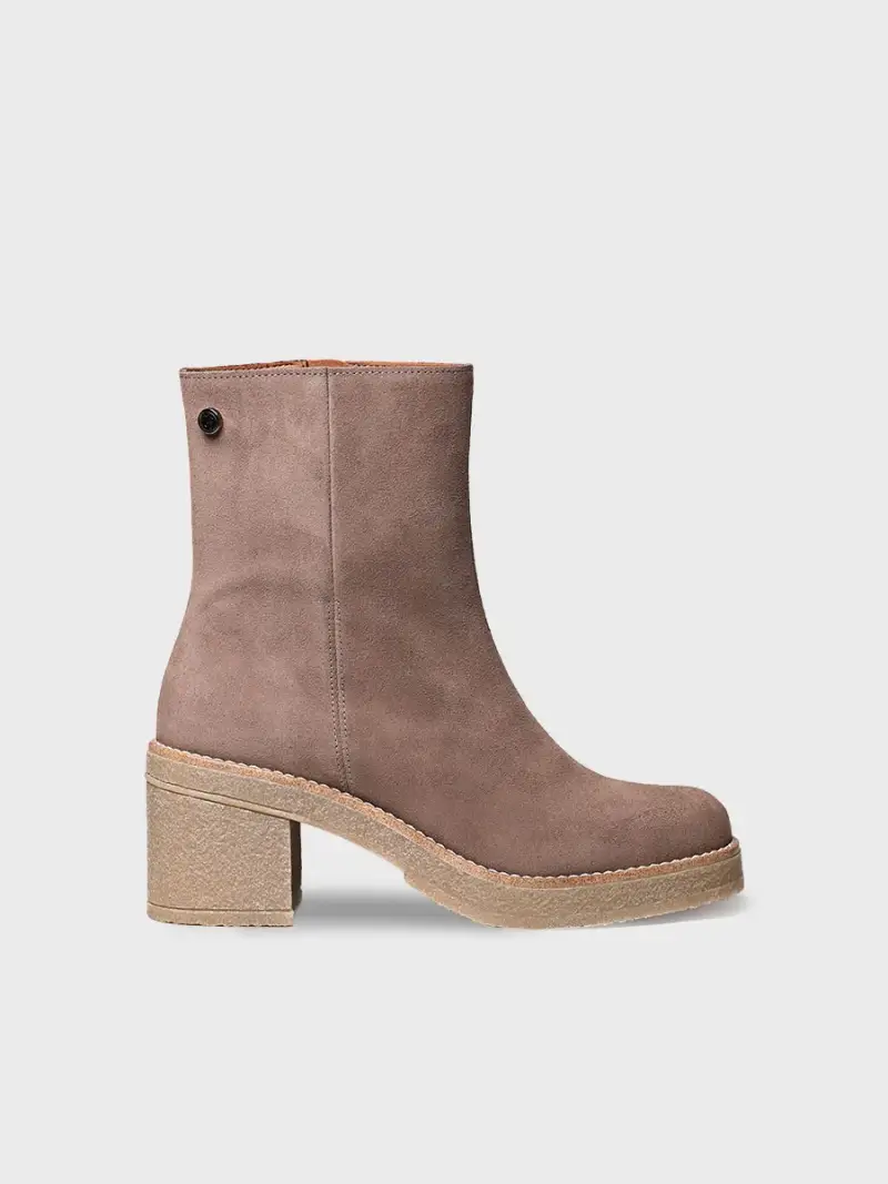 Stivaletto da donna con tacco largo in pelle scamosciata TAUPE
