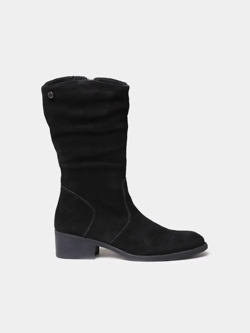 Stivaletto da donna in camoscio con effetto stropicciato NERO