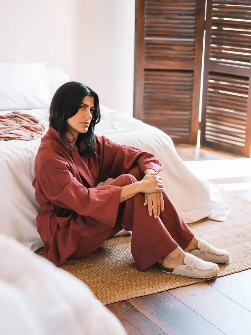 Zoccolo in feltro con suola in sughero per donna CRUDO