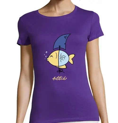 T-shirt donna taglio classico maniche corte atteggiamento