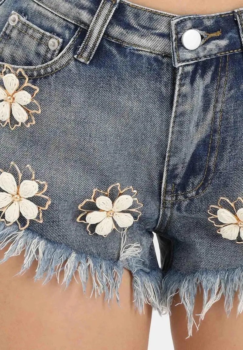Shorts in denim medio da donna miniatura 3