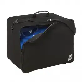 Borsa con pantaloncini e calzini