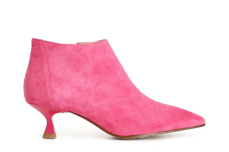 tronchetti affusolati in pelle con cerniera laterale e tacchetto medio fuxia 35