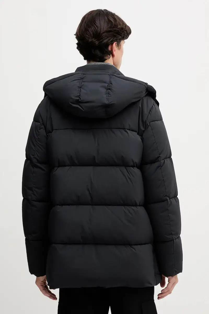 Trussardi Giacca nera uomo in isolamento Sorona® miniatura 3