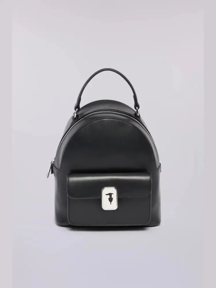 zaino cameo small in vera pelle nera con chiusura argentata e logo gentle society