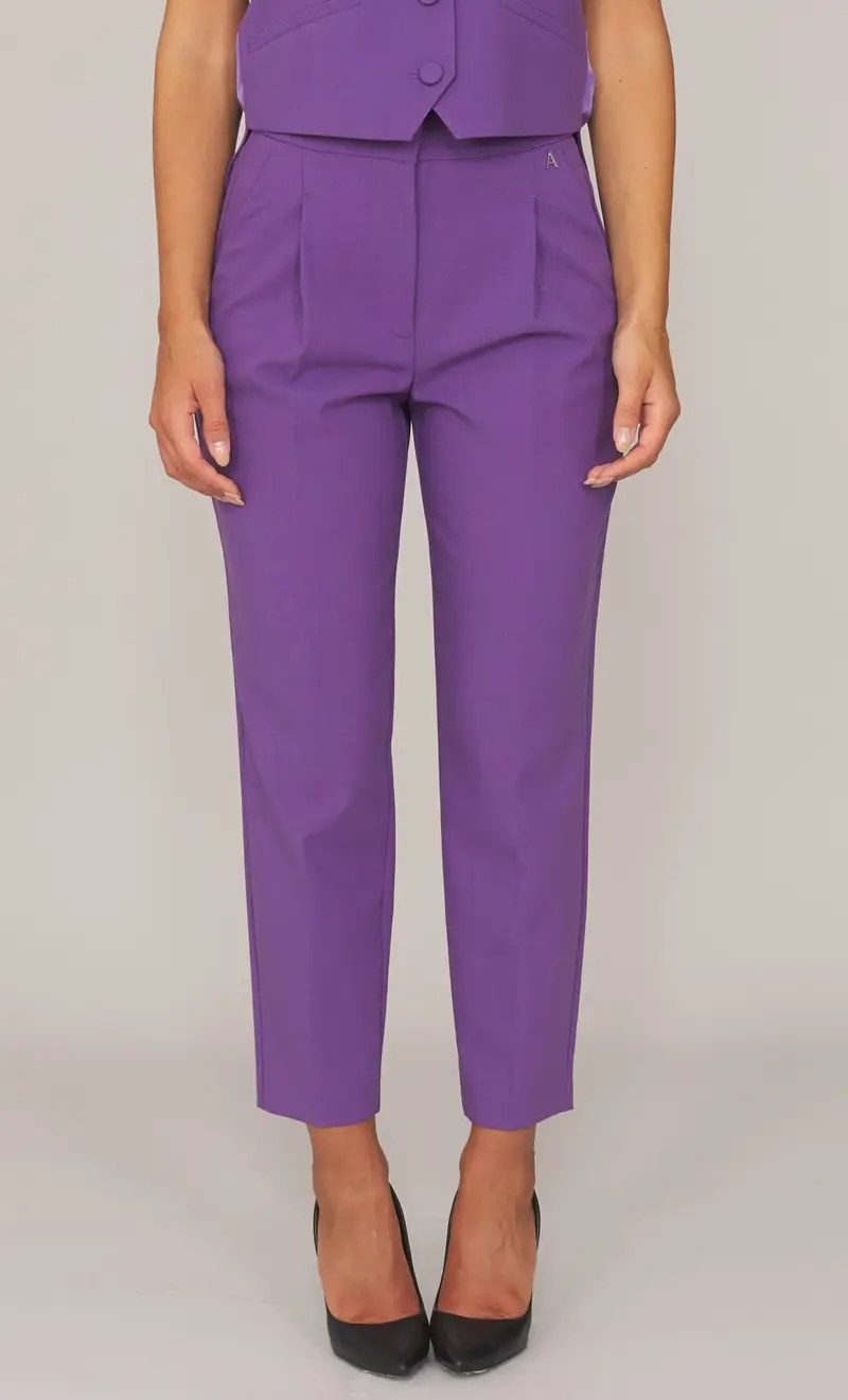 Pantalone twinset actitude con pinces, colore viola