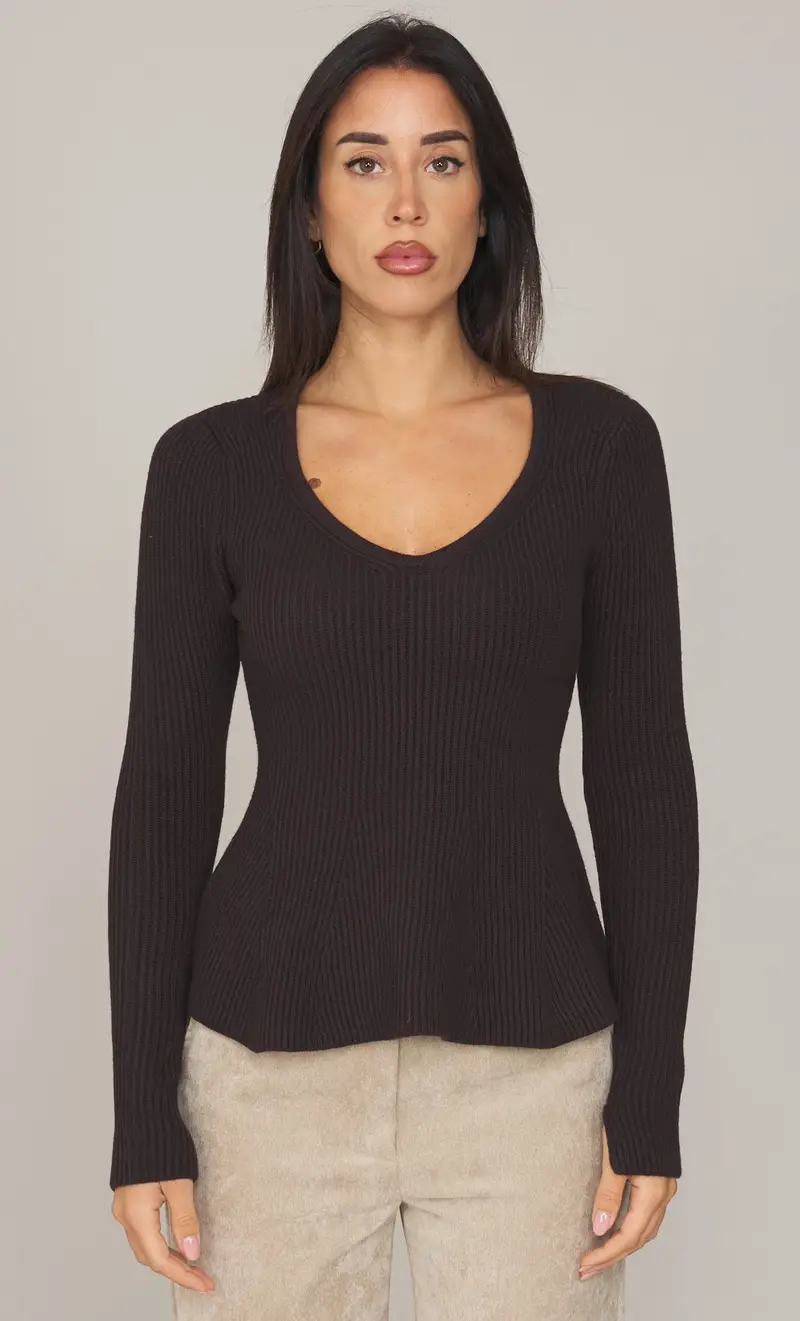 Maglia twinset a coste con scollo a punta, colore moro