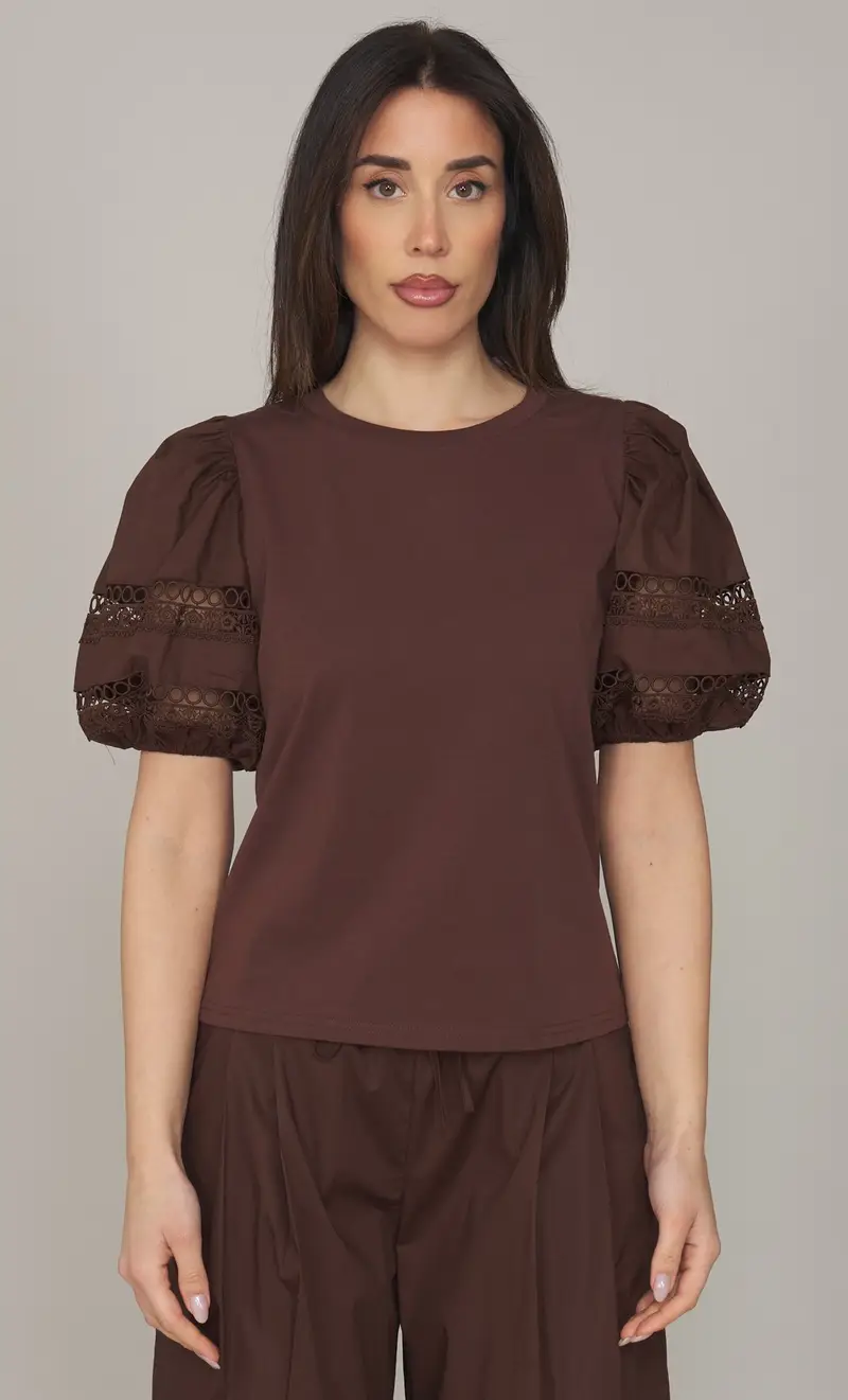 T-shirt twinset con manica a palloncino e pizzo, colore moro